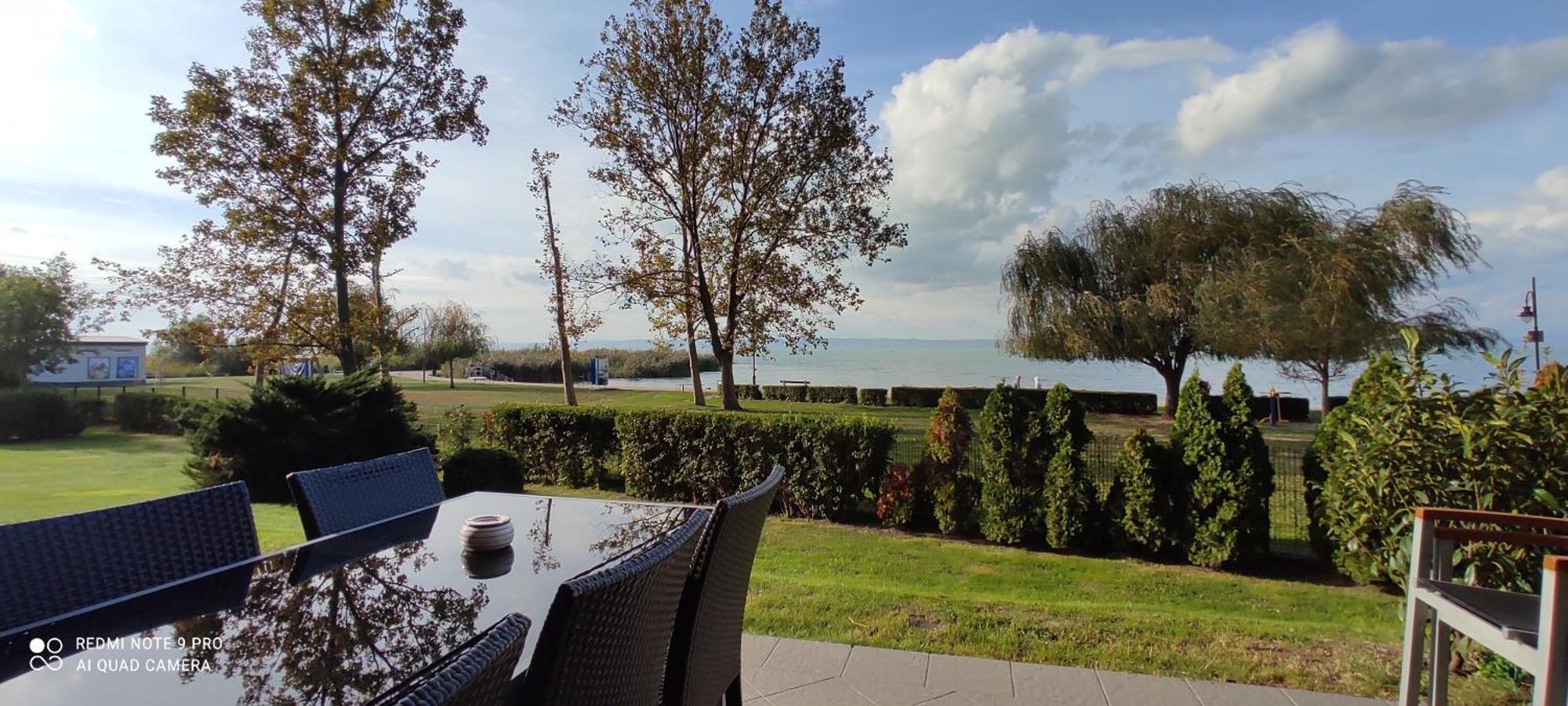 Panorama Gold Wellness Apartman Siófok Eksteriør bilde